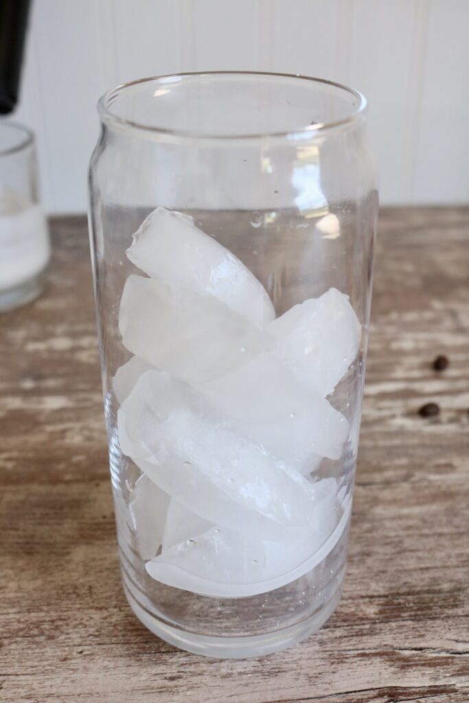 glass of ice